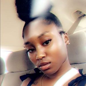 Meet your Posher, Jacinta